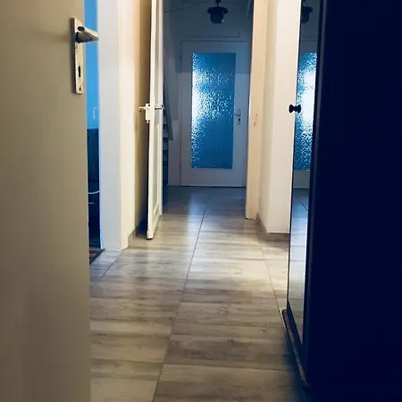 Apartmenthaus 2 *
